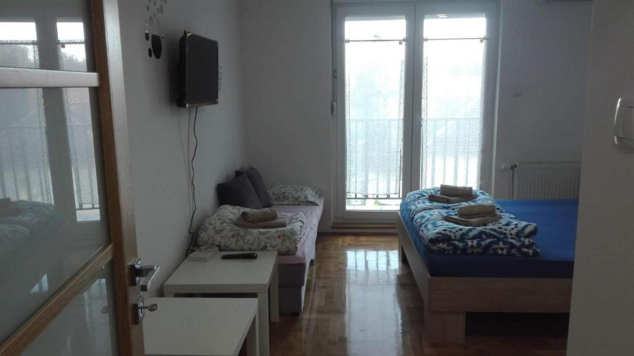 Appartamento Riva,Temerin Extérieur photo